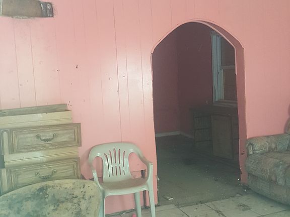 3rd image of 1855 N 19th St