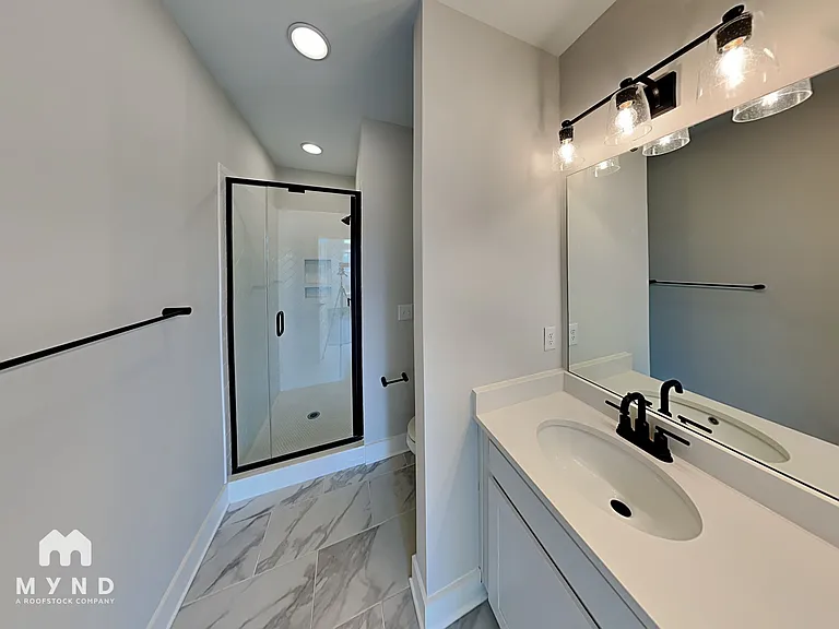 586 W End Dr — Photo 22