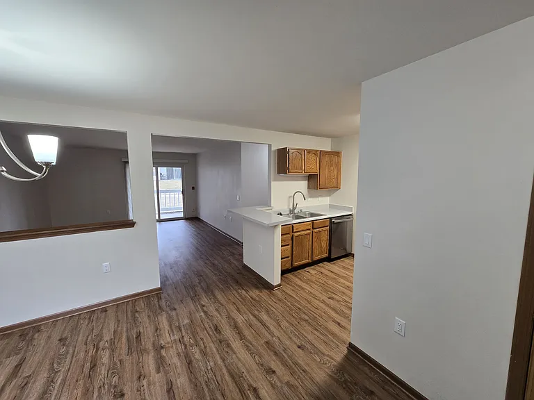 1001 Rockefeller Ln #2 — Photo 5