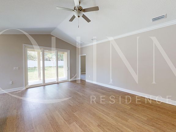 3rd image of 54 Eleven Oaks Cir