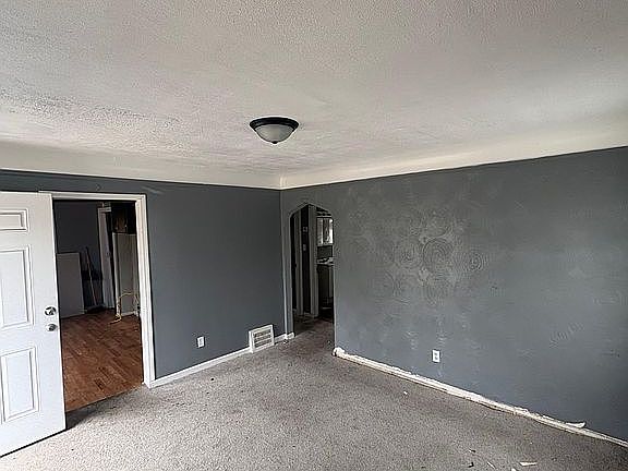 2nd image of 8643 Faust Ave