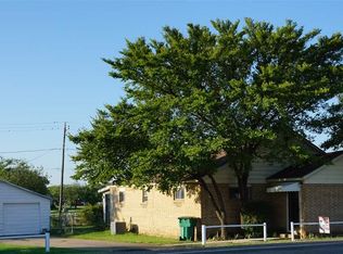 404 E Olive St, Holliday, TX 76366