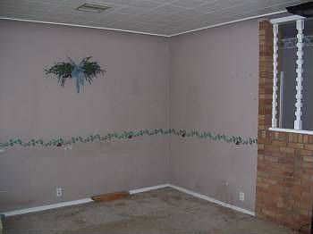 2nd image of 482 Bonelli Ave