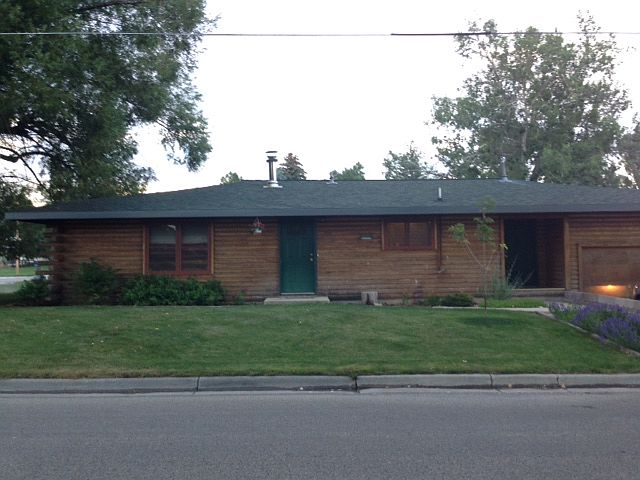 1st image of 520 E Parmalee St