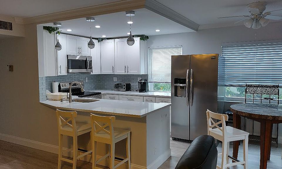 Stainless/Quartz/Pendants