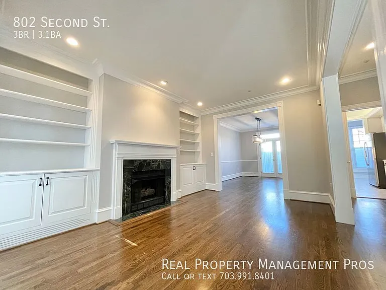 802 2nd St — Photo 8