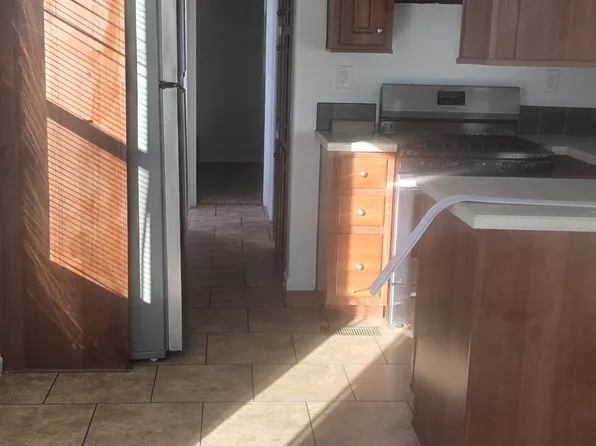 18348 W Avenue D Space 10, Lancaster, CA 93536