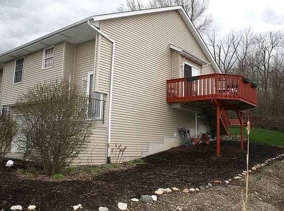 2nd image of 204 Vista Ct #204