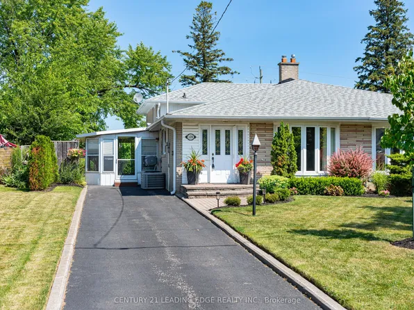 120 Sherwood Forest Dr, Markham, ON L3P 1R1