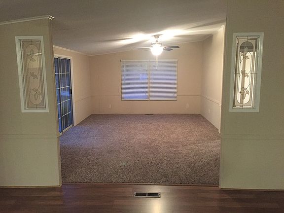 New Carpet & Fixtures