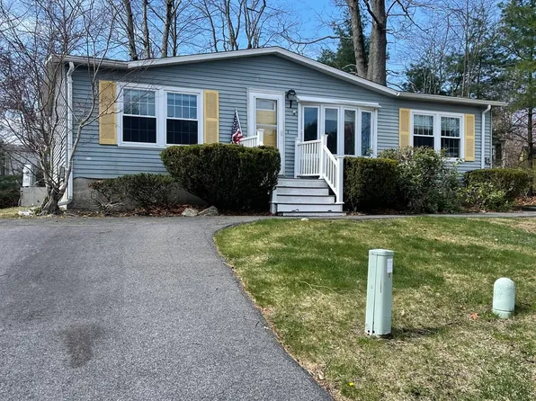 5 Crabapple Cir, Rockland, MA 02370