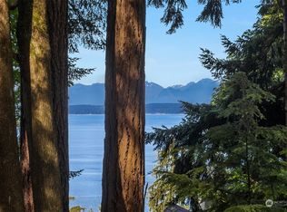 62 NW Madrona Ln, Seattle, WA 98177