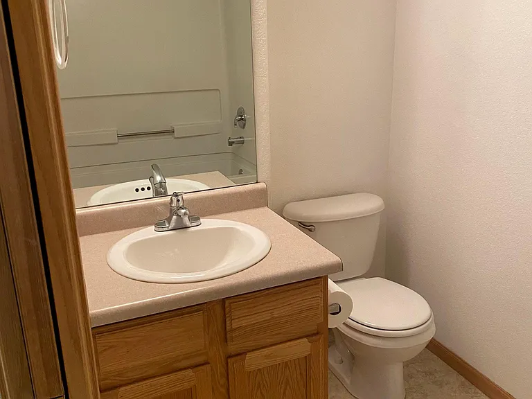 1221 University Ave #B102 — Photo 13