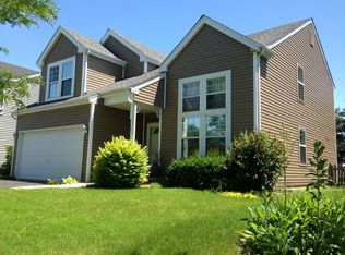 645 Green Meadow Ln, Geneva, IL 60134