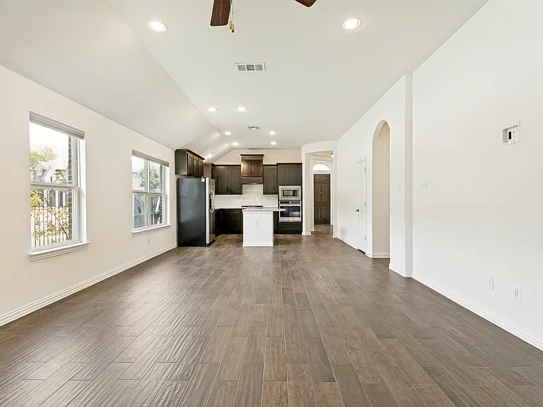 208 Northern Star Ct — Photo 8