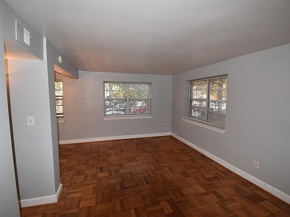 2nd image of 2107 N Scott St APT 66