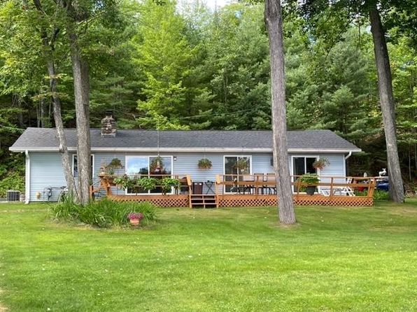 5135 Roosevelt Ln, Florence, WI 54121