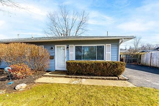 1st image of 868 Pleasant Dr