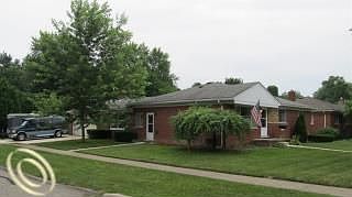 2nd image of 9662 Deering St