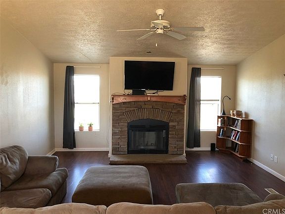 3rd image of 74186 Pinon Dr