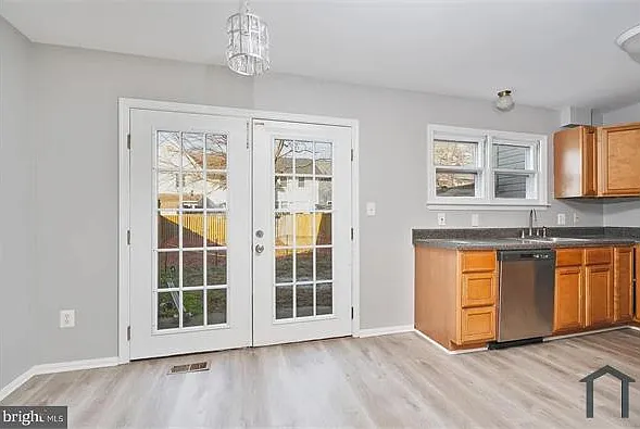 7662 Beth Noelle Ct — Photo 10