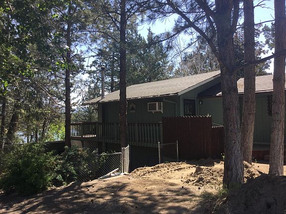 3rd image of 454 NE Lakefront Ln