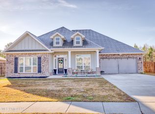 7161 Glen Eagle Dr, Biloxi, MS 39532