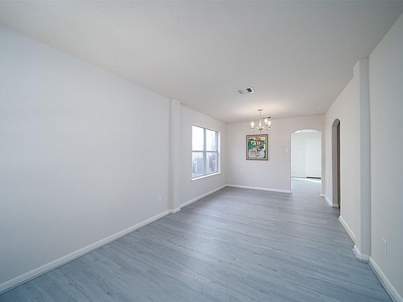 5th image of 12934 Kingston Point Ln