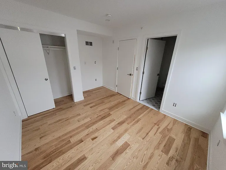 223 E Girard Ave #1R — Photo 9