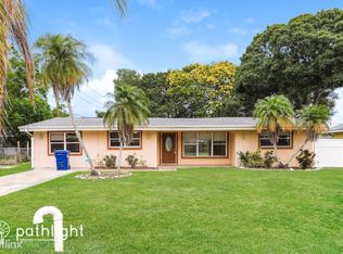 2239 Outer Dr, Sarasota, FL 34231