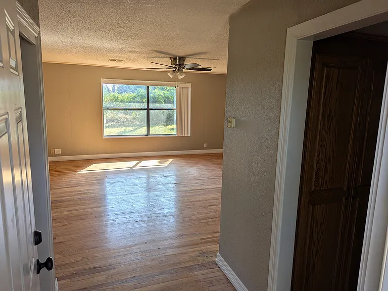 12455 County Road 3570 — Photo 17