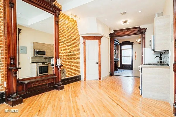 Rented by Nooklyn NYC LLC | media 12