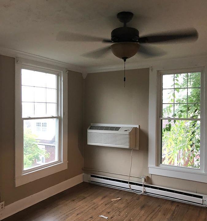 1st image of 1312 Laurel Ave APT 3