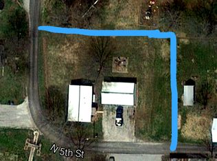 804 N 5th St, Coulterville, IL 62237