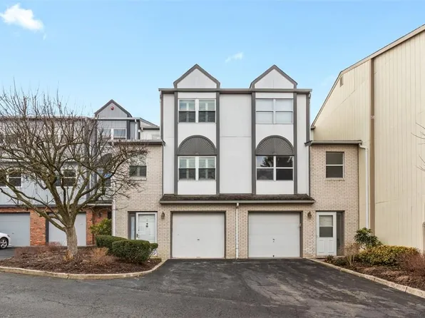 8 Kensington Court #35, Nanuet, NY 10954