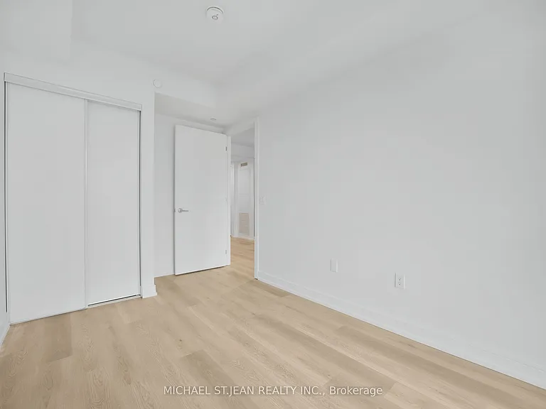 1 Jarvis St #726 — Photo 27