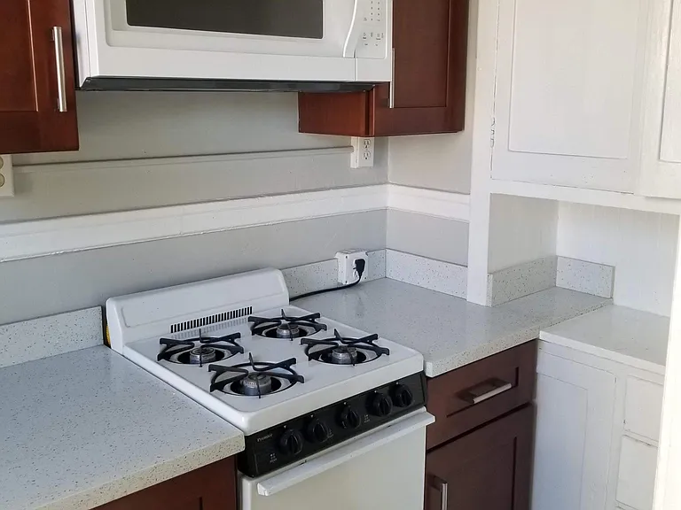 1209 Bush St #5 — Photo 12