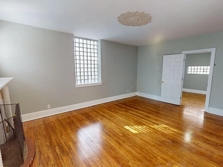 3517 Magnolia Ave — Photo 2
