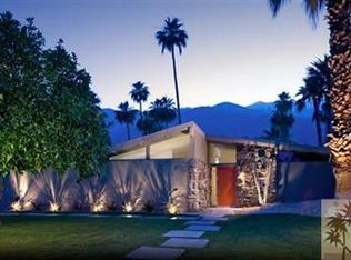 1871 S Aquanetta Dr, Palm Springs, CA 92264
