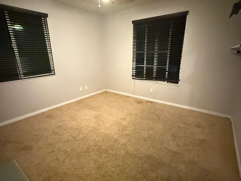13668 Amberview Pl #20 — Photo 2