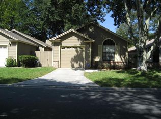 9828 Paddlewheel Dr W, Jacksonville, FL 32257