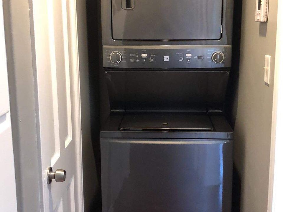 1st image of 93 Marion Ave
