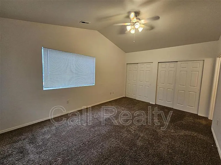 2523 E Desmet Ave — Photo 7