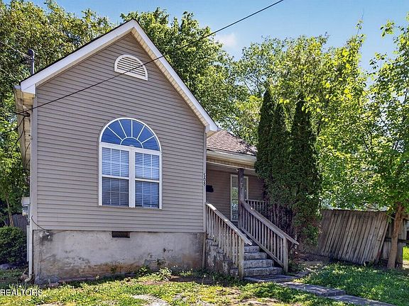 2nd image of 508 E Woodland Ave