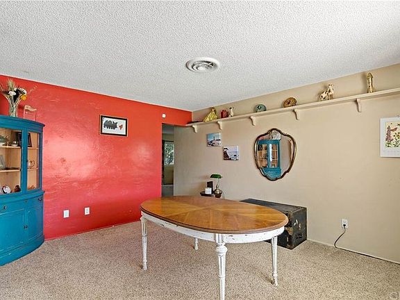 5th image of 623 Orchard Dr