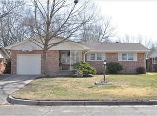 1014 S Capri Ln, Wichita, KS 67207