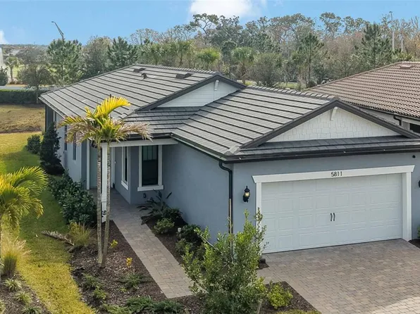 5811 Silverside Pine Ct, Lakewood Ranch, FL 34211