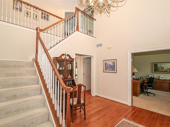 5th image of 6708 Deerview Dr