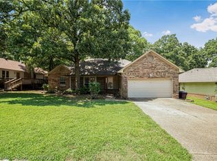 9804 Croxted Rd, Fort Smith, AR 72908