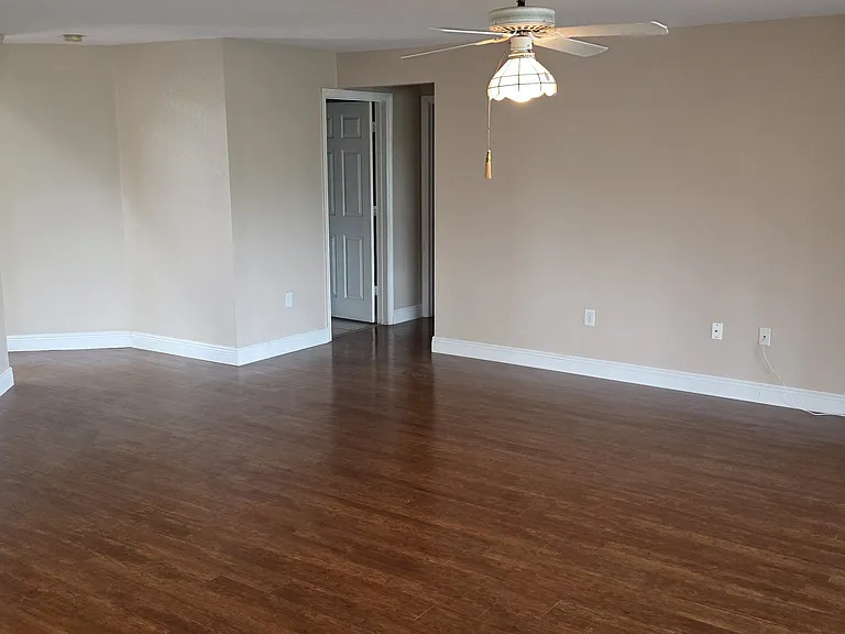 16419 Sapphire Pl #16419 — Photo 31